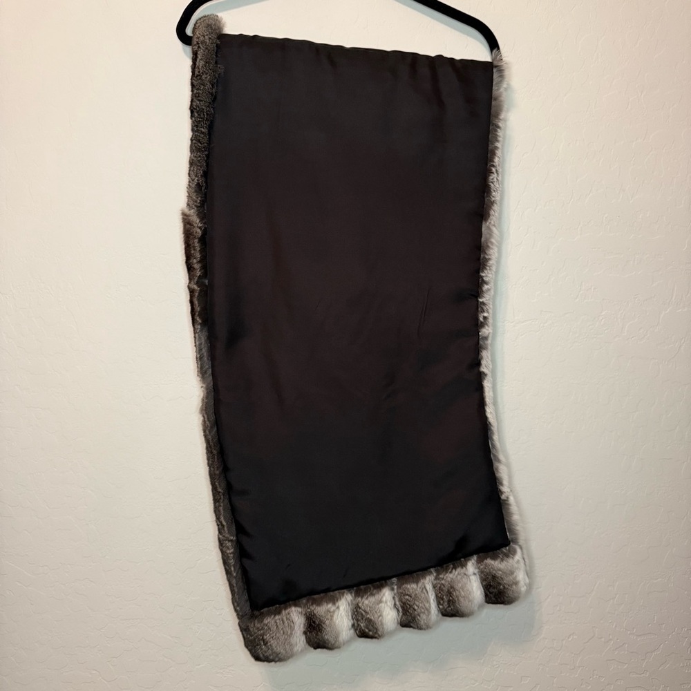 Chinchilla Fur Shawl/Wrap - Picture 4 of 4